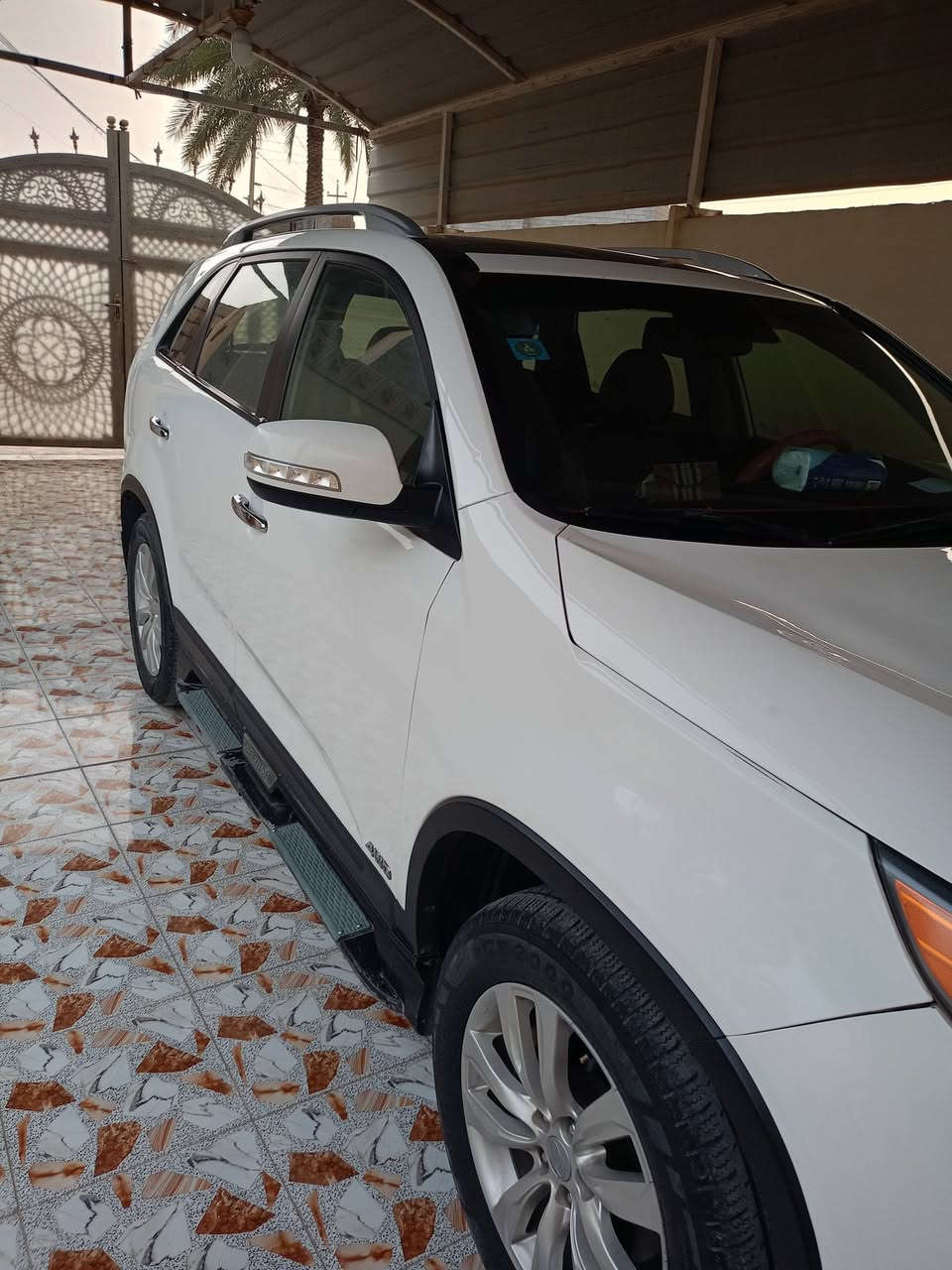 سورنتو موديل عشره كويتي فول مواصفات رقم بغداد باسمي، بيه 3قطع بارد بدون دواخل، داخله حيل نضيف وگشره هم نضيف، السعر 133 ورقه وبيه مجال، هذا تلفوني، ***********،مكان السياره الانبار
