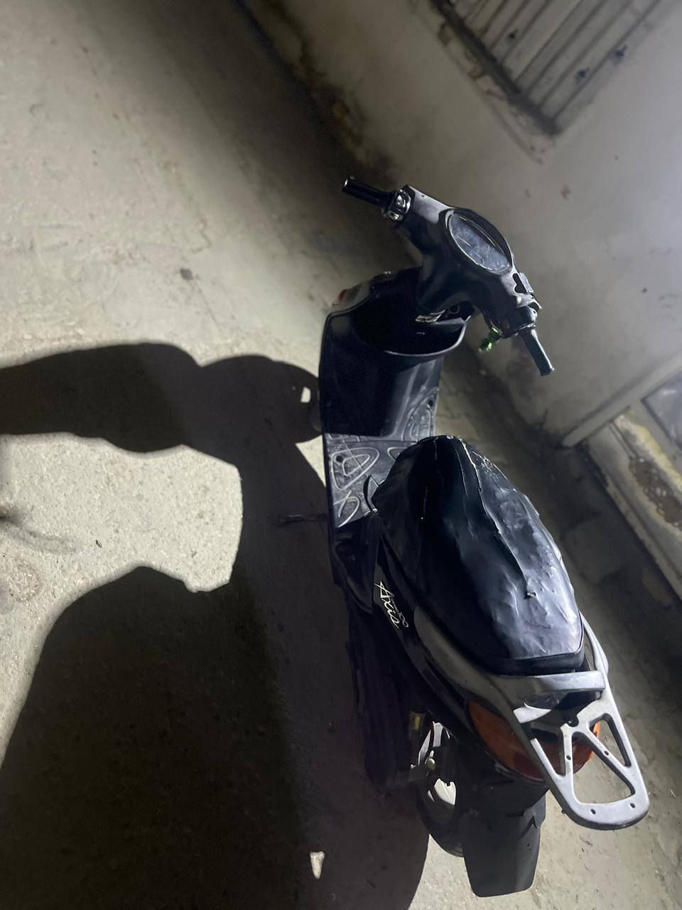 سلام عليكم 
دراجه للبيع اكزز 
دراجه كامله بس سلف ما يشتغل 
سعر 400 و بيهه مجال
ناصرية مركز 
***********
