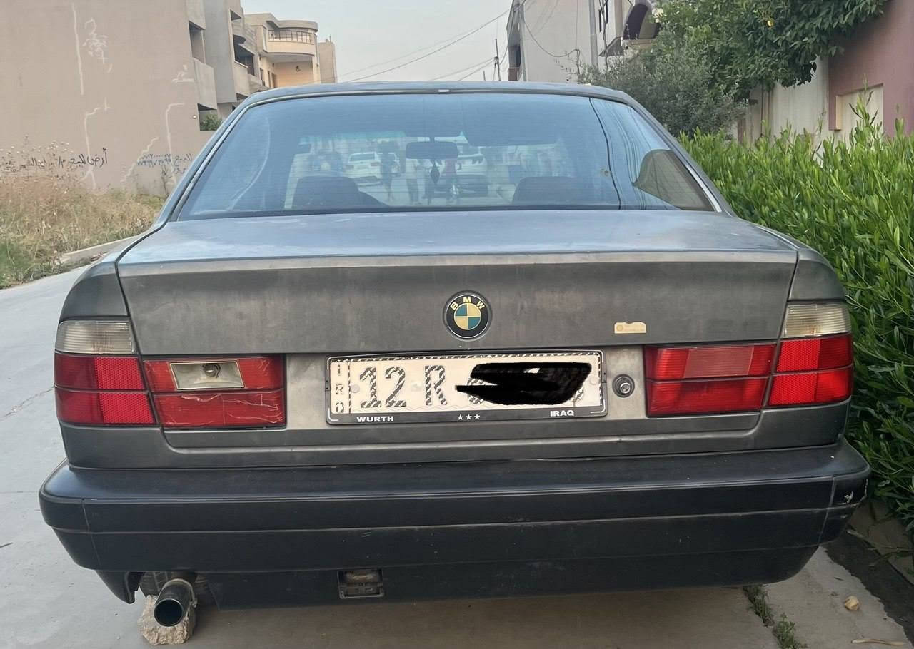 BMW520 كير عادي
السلام عليكم 

الي يدور تعمير سياره بدون ضرر وبدون صبغ سلايت 

 رقم انكليزي جديد سنوية 2030 هزة بأسمي 

محرك فل تعبان 

السعر 26 وبيها مجال بسيط 
مكاني موصل 

للتواصل واتساب او اتصال ***********
