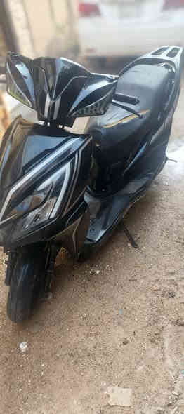 دراجة البيع سكنس 2023 لون اسود مبدل بستم فقط كهربائيات شغاله كلوب امامي هندر. 
تفاصيل خاص مازنجر موجود 24 ساعه. 
مكاني كربلاء المعملجي خلف مدارس الوارث. 
رقم الهاتف *********** وتساب متواجد.
السعر 300وبيها مجال قليل.
