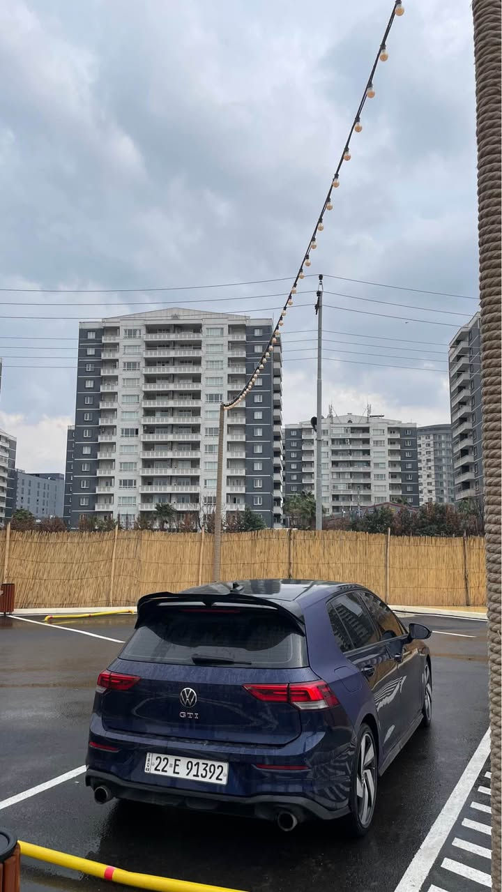 GOLF MK8 GTi 2022 

Kushen hetar pesh led qapatt qapata bas jald w panorma nea shasha 3 mod dashbul 12 rang kushen krabeay w garm (4 pastan R lasara) radeta w watr pampe belade lasara pesh kaps pasht kaps 5 parchay sbuxa amn ba sbux 3am dafroshm sayaraka be mushkilaya dastkareaki jwani krea 
*********** أربيل, العراق
