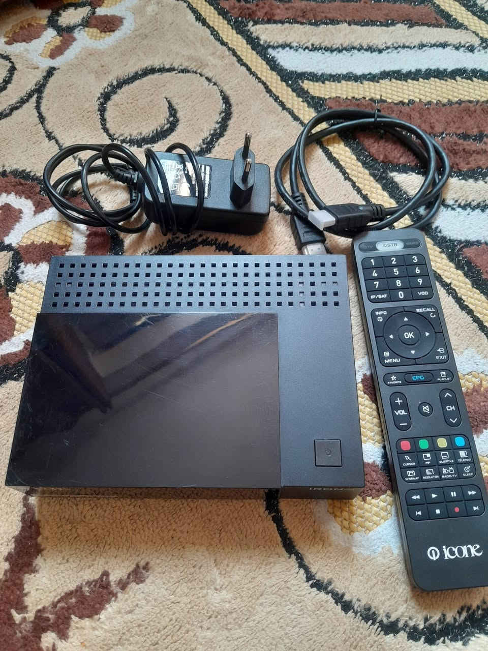 ايكون ايرون برو 
نظيف جدا وكامل الملحقات الاصلية بس كارتونة ماكو للبيع مكاني بغداد الشراي يتفضل خاص وشكرا لكم


**إذا كنت صاحب هذا الإعلان وتريد حذفه لأي سبب، رجاءا أرسل رسالة إلى الدعم الفني**