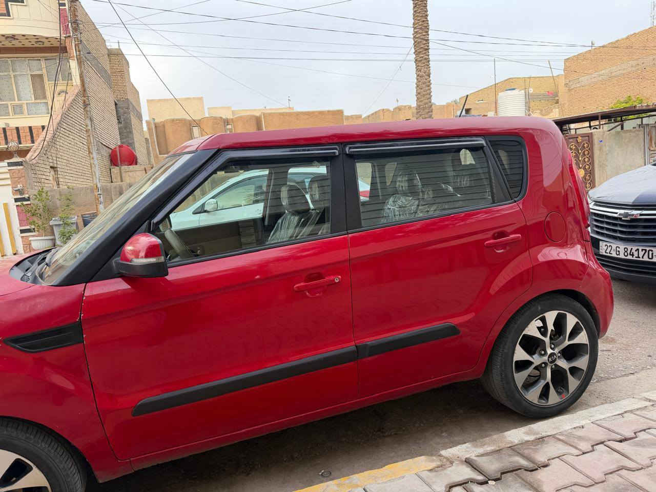 صول 2014.
امريكي. سياره خير من الله فول موصفات
بني راما. تخم تاير محرك وكير مكفولات  سنويه مجدد
سعر 95 وبيها محال
***********
