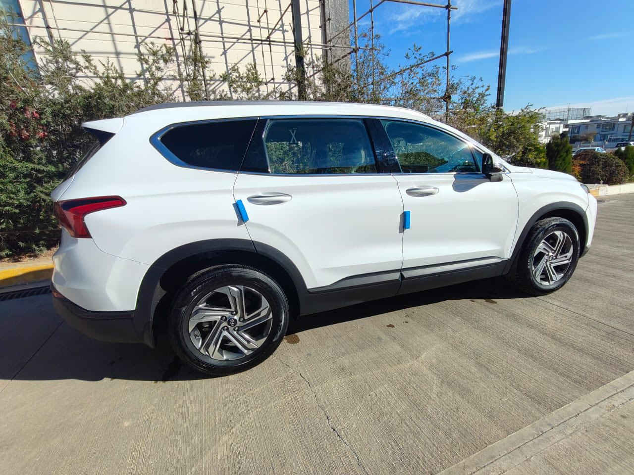 هۆندای سنتافی مۆدیل 2023بێ بۆیاخ بێ پارچە گۆڕاو
) بدون صبوخ بدون بدلات )

فول بەس پانۆرامانیە ناوخەنەیی گیڕی سوکان کامل ڕادار 16000هەزار ڕۆیشتوە گیڕو مەکینە تەحویل غەرامە بەشەرت بەناو خۆمانەوەیە

سعر ٢١٠ وەرەقە و مجال
***********
