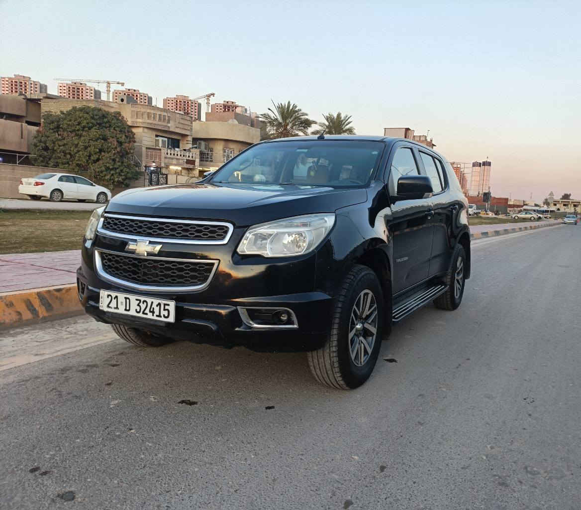 بيع بدون مراوس
شوفرلية بلايزر 7 راكب موديل2013خليجي مكفوله
السعر 115 ورقه للاتصال*********** مجال بسيط
رقم سليمانيه تحويل او وكاله 
محرك 6 سلندر 3600 كير اوتو محرك وكير مكفولات 
3 قطع تبريد .فور ويل .مري شفط .شاشه .كاميرا
داخل جدا نظيف 
تخم تاير جديد شاده صدرها نظيف
سياره ع البلاد مكفوله من الضربه والصبغ 
بيها مكانات صغار ع البارد
المكان بغداد بغداد, العراق
