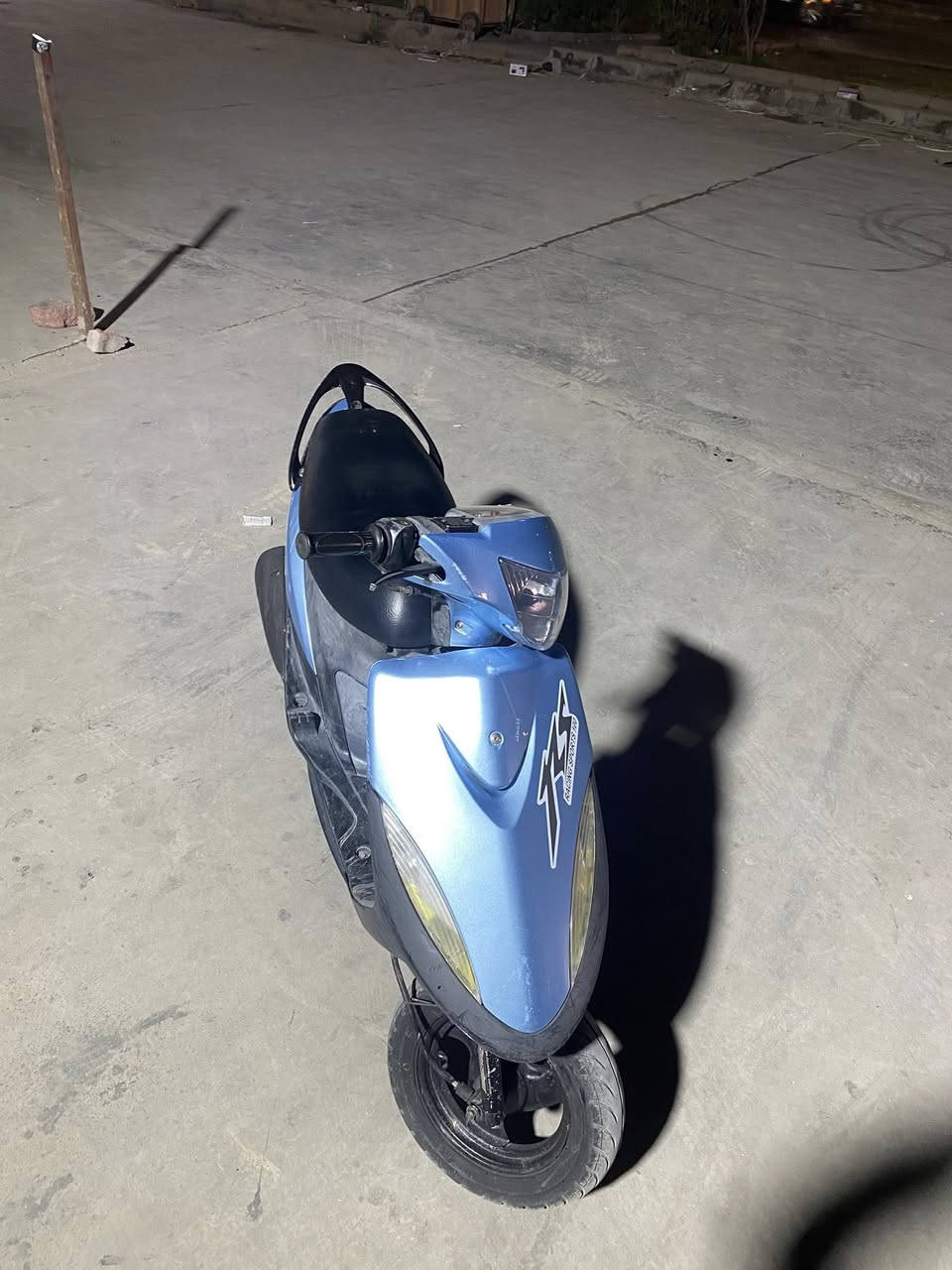 سلام عليكم دراجه ماكس عدله للبيع دراجه من طول لطول بلاديه ما عده لكفرات تجاري دراجه خير من الله نكره سلف هندر بكل وقت دراجه عوزه جناي مكينه خرسه كهربائيات كله شغاله نقص برغي ما بيه مكاني بغداد شعله  سعر خاص رقم *********** ما متواجد فيس
