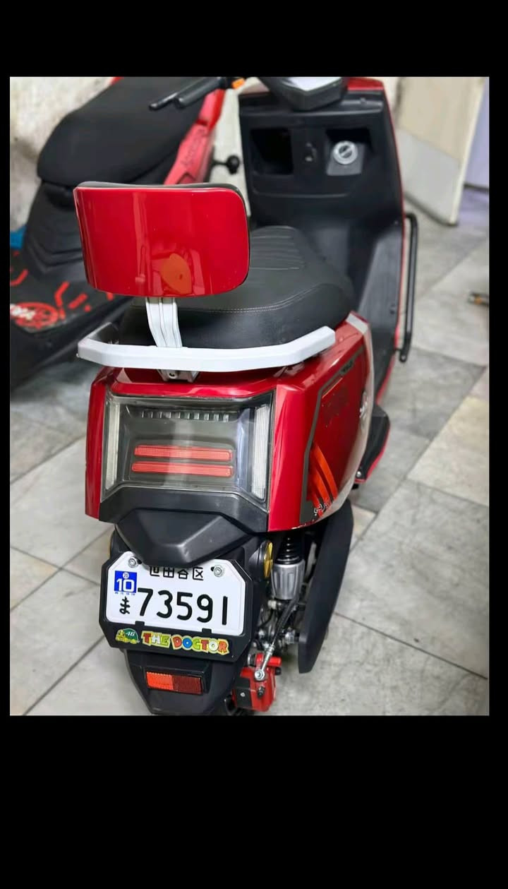 دراجه شحن للبيع دراجه نظيفه سرعه 70حقيقي تلاثه سرع ثمانه وتلاثين امبير ست بطاريات العنان البصره الطويسه الستفسار على هاذا رقم 👈***********
