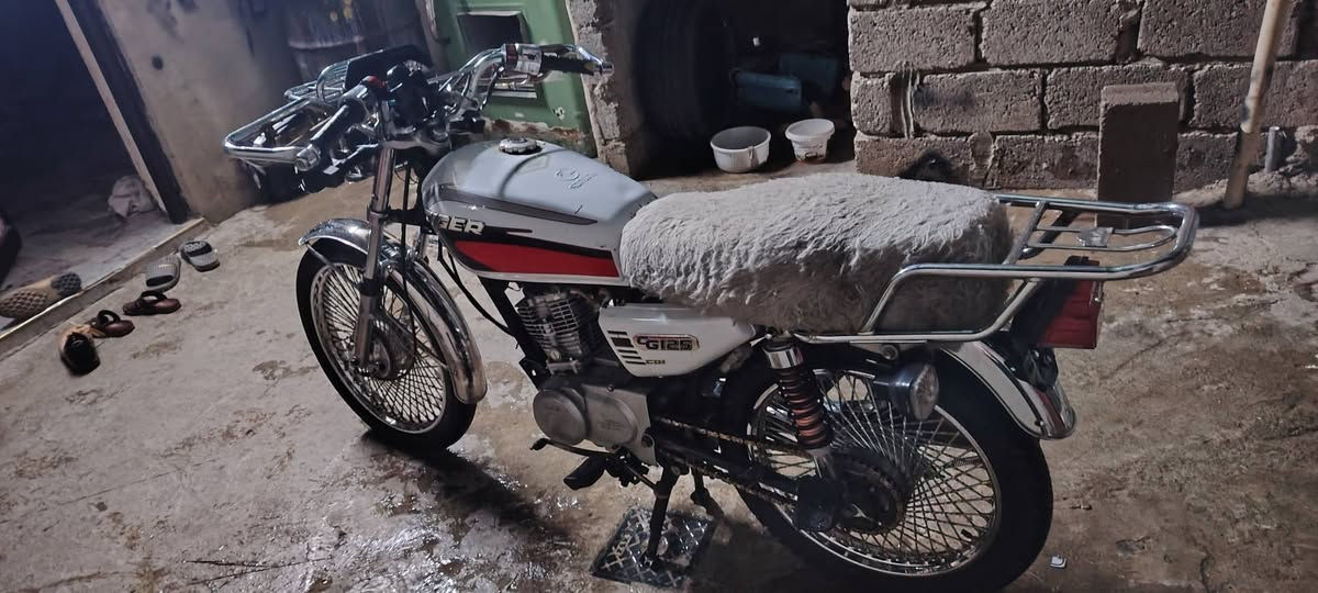 نمه برو مديل 20 المكينه شرط خرسه ويرمنيه كمله السعر 350 وبي مجال العنوان حي السماح ***********بي وتساب
