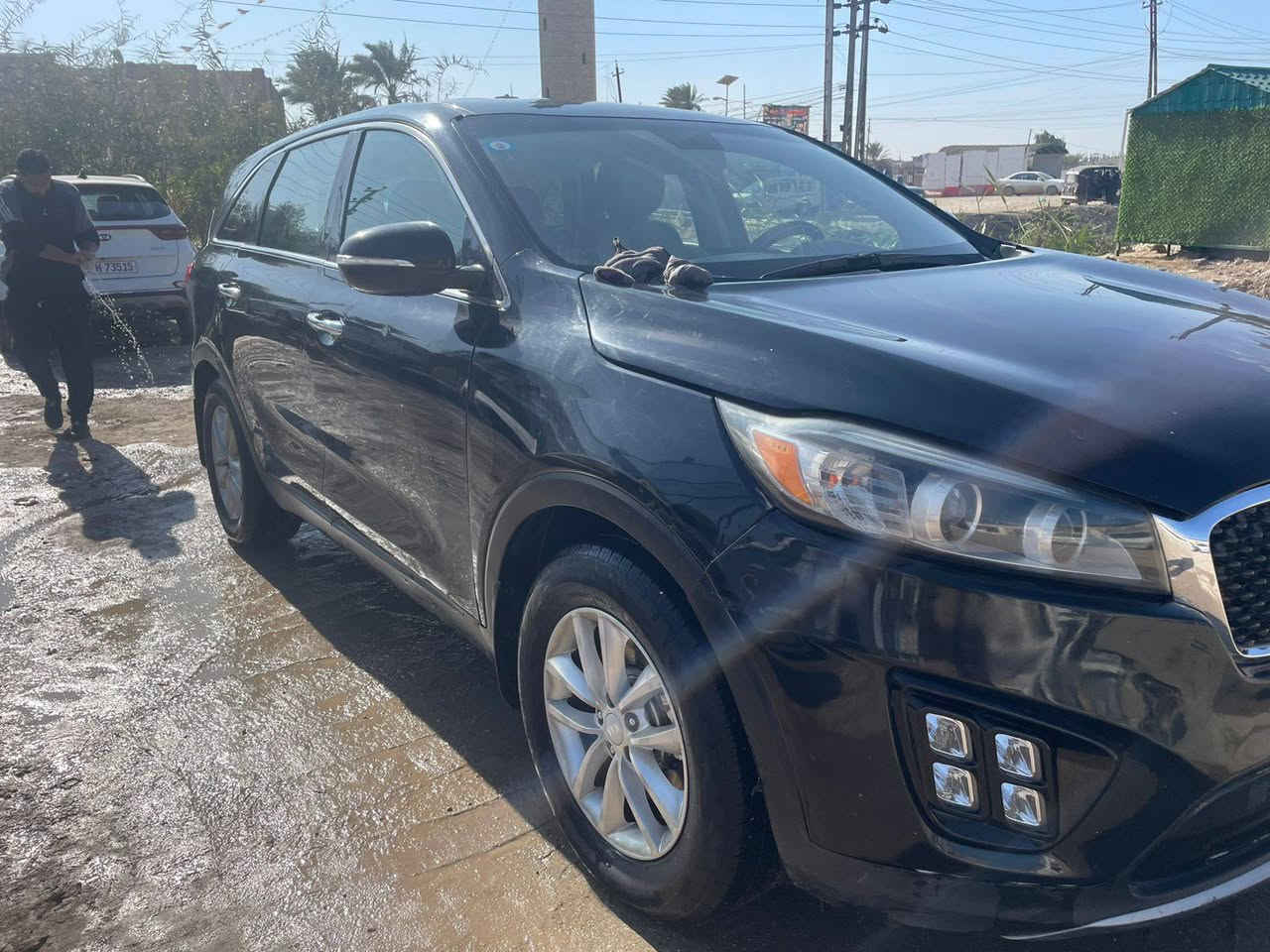 سلام عليكم سورنتو 2018 محرك 2400 ماشيه 88  شاشه ايباد
5 راكب  حادث جاملغ مصلع وصبغ طرف البنيد 
السعر البيع 160$ أو مروس بسورنتو  ( 2020 إلى 2023)
رقم الهاتف  ***********
