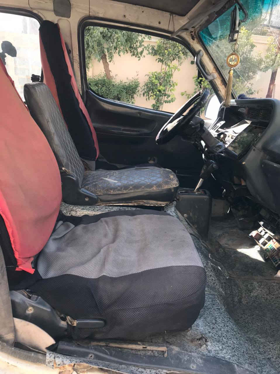 هايسه موديل٩٤ رقم بغداد كير مكينه بطه جدد تخم تاير حداديه السياره نضيفه ١٤ راكب السعر ٢٨ وبيها مجال 

***********
