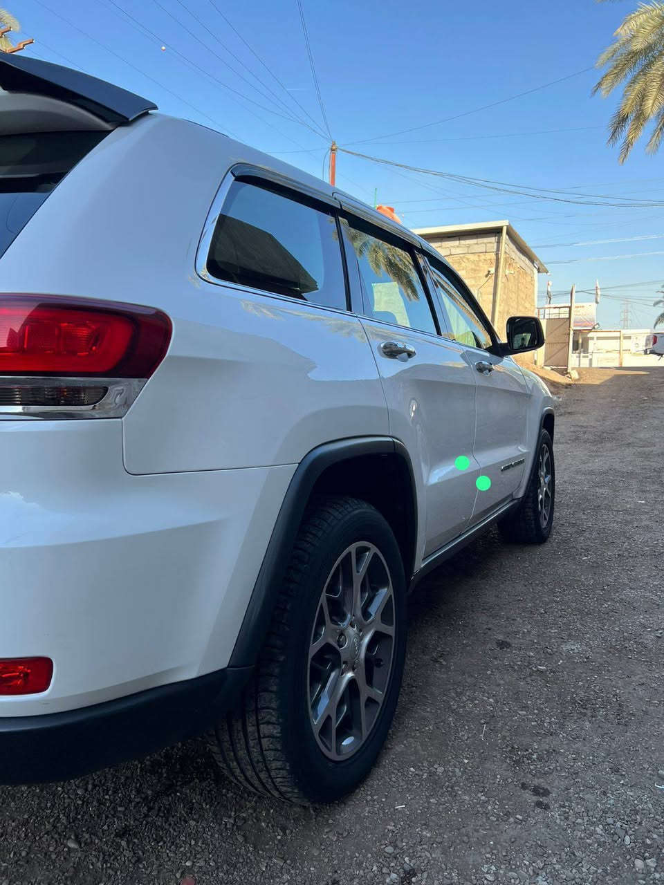 السلام عليكم
سيارة نوع جيب موديل 2020 السيارة فول مواصفات خليجية 3 شاشات داخلية بدون ضرر سبير منازل ماشية السيارة 63 الف حقيقي مكفولة السيارة كفالة عامة ماعدا الباب الخلفي اربع اصابع بارد السيارة امانة الله ورسولة صدر أمامي وخلفي قبل سبوعين شادهن تخم تاير جديد للسيارة هزة وسنوية 2030 تنتهي السيارة بأسمي تريد تحويل او تريد وكالة ثاني يوم، سعرها 280 وبيها مجال بسيط، 
الرقم:*********** العنوان بغداد
