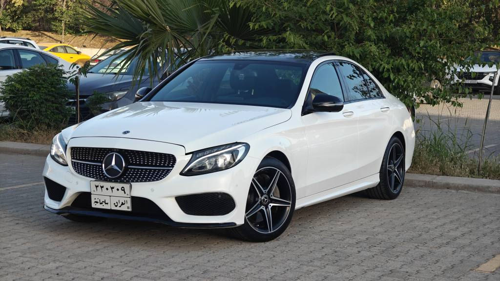 Mercedes Benz c300 4matic AMG Kit
2018
فول مواصفات
4 پارچەی بۆیاغه لەسەر شوخت 
77.000 مایل رویشتیه
بێ ژورێ و ێێریاک بەشەرەت 
فول فوله 
گێر و مەکینە و کارەبایات و تحویل بەشەرەت
ناونیشان هەولیر 
***********
*********** أربيل, العراق
