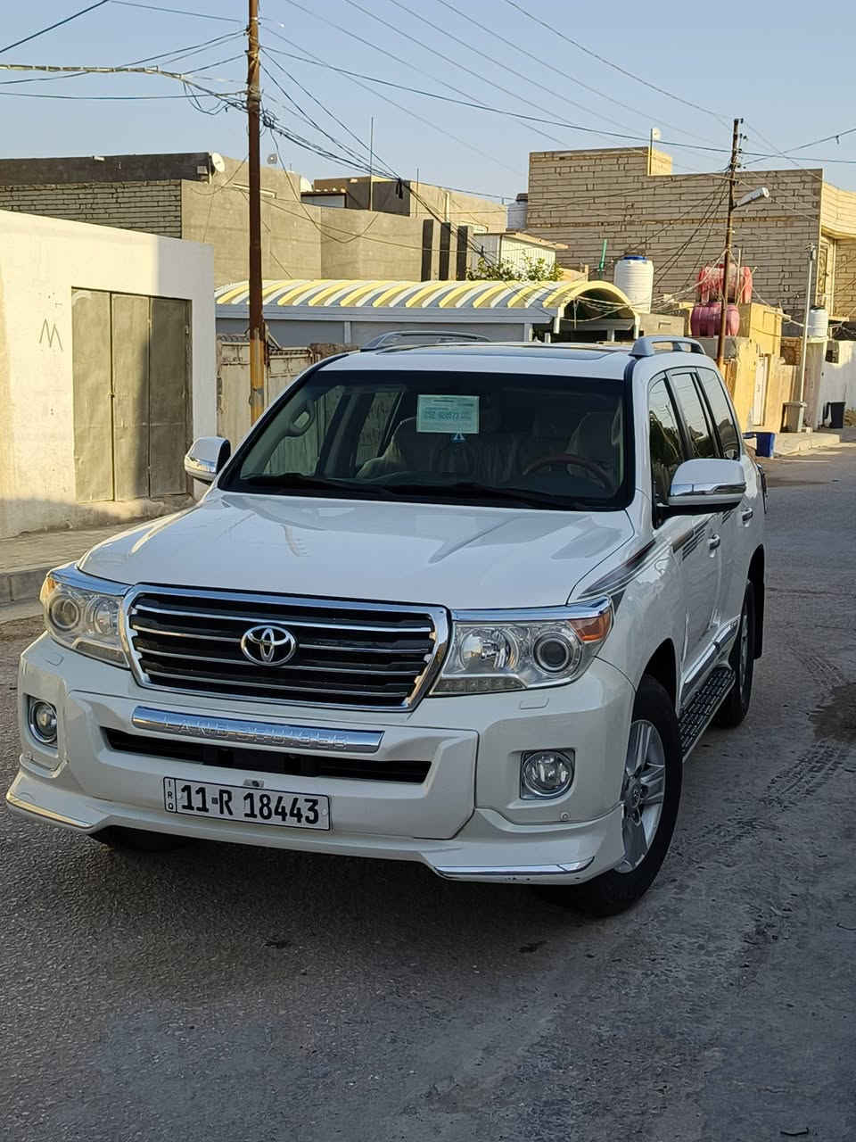 رقم الهاتف ***********اسيا 
***********اثير 
***********اسيا 
سلام عليكم       السعر ٣٨٥ وبيه مجال 
لاندكروز موديل ١٤ فول موصفات _رقم بغداد بأسمي 
محرك ٦سلندر _ اشاير بلمري+مري شفط_تحكمات ستيرن _شاشه +كامره_حساسات أمامي خلفي _فتحه_لايت أبيض 
_بصمه +تشغيل عن بعد 
السيارة كامله وتخبل كير ومكينه كفاله بيه بارد واحد فقط سونار بلصور موجود
