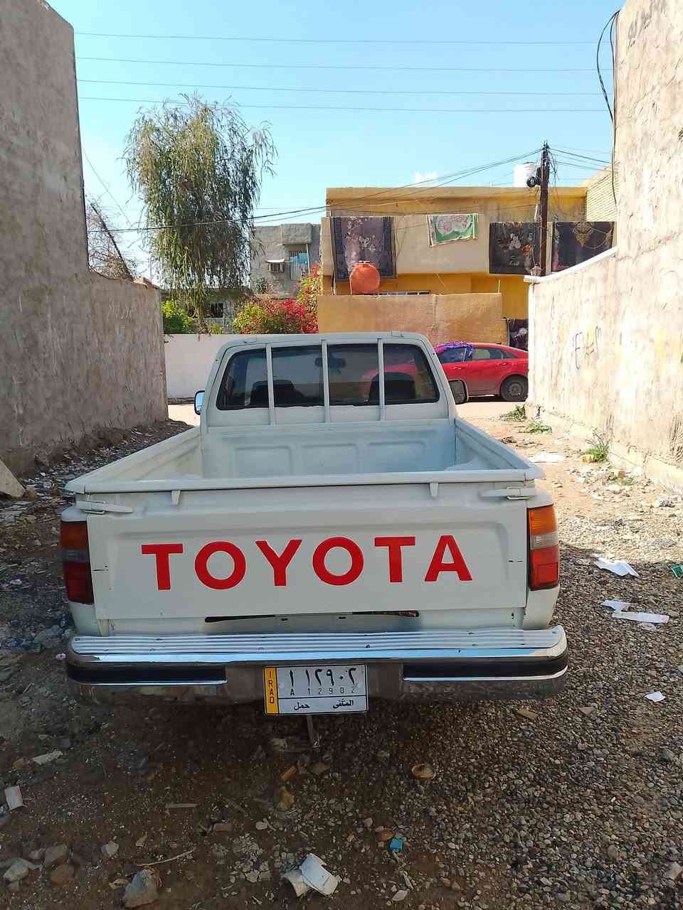 السلام عليكم 
بيكم تيوتا موديل 93 سعره 52 وبيها مجال 
***********
*********** عراقنا
