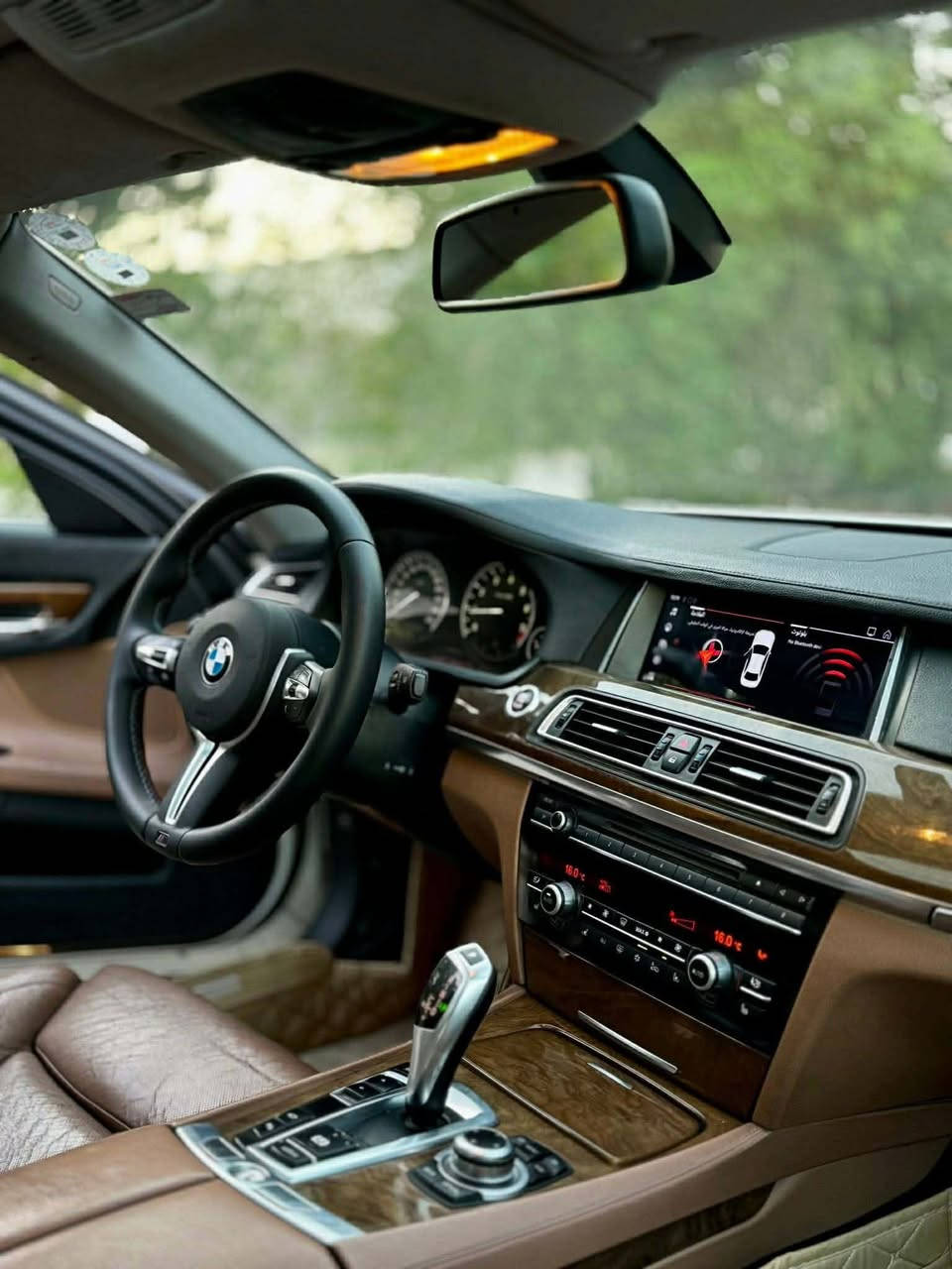 سلام عليكم شباب
الحلال للبيع 
BMW F02 740Li VIP
2010 خليجي وكالة عروش ضمان دولي 
صفر كم 
مكينه سته 40 توين تيربو
اللون ابيض 
رقم اربيل جديد هزة جديده تحويل مباشر 
سياره بدون حادث قويه صبغ نص باب صدر ونص باب الوره 
وجاملغ امامي 
مكينه كير حداديه تبريد كهربائيات باتري كلهن جدد 
سياره فووول مواصفات للاخير 
سلايد 
بردات خمسة
خمس بصمات 
نظام تعليق هوائي خلفي 
غرفة بيجي جلد 
كشنات كهرباء + تدليك خزن + ستيرن كهرباء
جنطة كهرباء شفط 
ثلاث شاشات 
مري شفط 
اربع وضعيات سياقه
ترحيب 
حساسات امامي خلفي 
كامرة 360 
شاشة عطلات
دجتل 
فول تحكمات ستيرن 
كير كوبرا 
ماوس 
سيدي جنجر 
عارض ديفيدي 
صاج ملكي 
كامرة اماميه 
ابواب شفط 
هاند بريك بصمة
مري قلاب 
لد امامي خلفي 
زنون بلادي عدسة متحركة
وضعيات قيادة اربعة
وبعد بيها هواي مواصفات الخ …….
السعر 170 وبيها مجال للشراي 
ما اتوقع اكو بهيج نظافه وهيج سعر عنواني شعب او زيونه 
***********
***********

