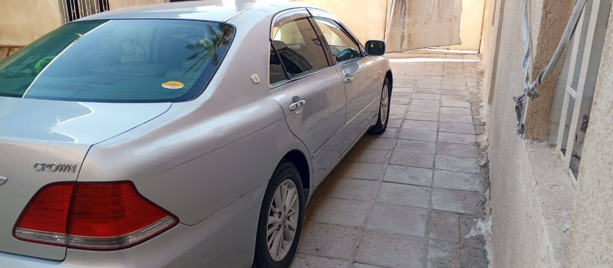 شاهينه للبيع جاهزه جديده فول عده الفتحه 3دكم شاصي 82 كصه جنطه لحيم باجات مكينه كير تبريد تدفئه كله لو تخم تاير باتري كله جديد متومه ارقام وسنويه أنكليزي الدولي شرط الحاسبه سنويه ويا رقم الشاصي سبيرها منازل السعرر38 وبيها مجال بسيط حك الجيه مكاني نجف *********** بي واتساب
