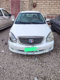 سيارة موبل ٢٠١٢ دولي باسمي مكينة وكير على فحص بيها قطعه وحدة صبغ +هلال...