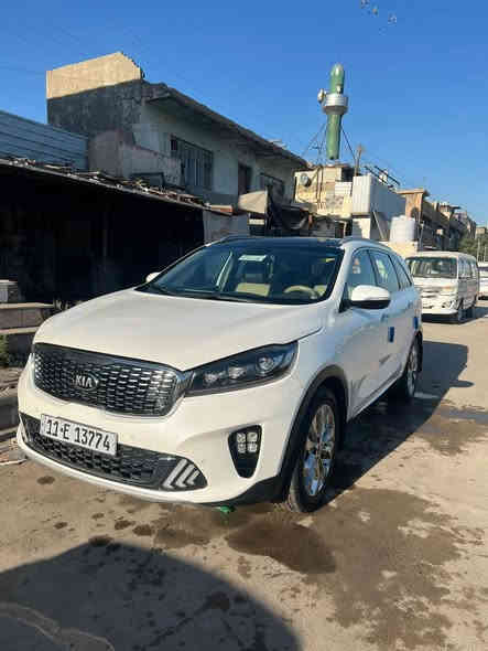 السلام عليكم للبيع سورنتو 2018 شكل 2020 سياره مكفولة ماعده بارد بين الباب وجاملغ سونار موجود سياره حيل نضيفه
كشنات كهربائيه 
7 راكب 
6 سلندر 
محرك وكير مكفول 
صدر حداده كله جديد
مري شفط
بنرامة 
صندوك كهربائي 
سعر240 
 مكاني بغداد
***********
