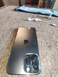 آيفون ١٣ برو ماكس • بطارية ٨٦ • مبدل قطع