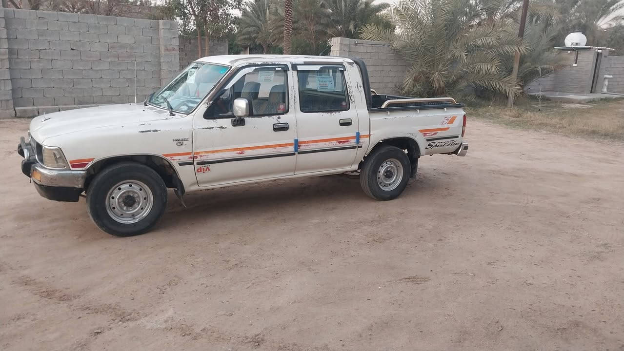 سلام عليكم بيكم تويوتا موديل ٨٩ مكفوله كفالة عامه على وضع شركه محرك كير اكسن شاصي كله شرط رقم الماني سنويه عضم عاج تحويل مباشر كهربائيات كلها شقاله هاذا رقم هاتف وشراي يدلل. ***********
