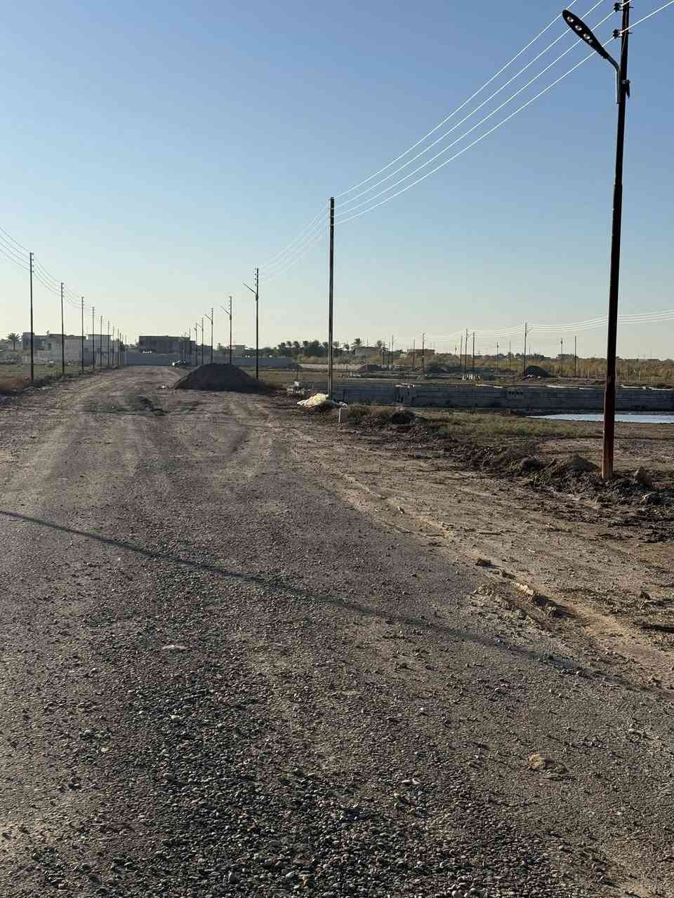 للبيع قطع اراضي بأسعار تنافسية 💥
(((مجمع _جوهرة الدجيل )))

 يوجد لدينا قطع اراضي سكنيه ملك صرف زراعي سند 25
في مدينة الدجيل بمساحات مختلفة تبدأ منـ 

المساحة: 100م²  

المساحة: 200م² 

المساحة: 300م² 

المساحة: 400م² 

‼️المساحات المطلوبه حسب رغبة المشتري  

🔴-المساحة: 200م²
واجهه _____12 ونص
نزال_____16مٰ
🛑-المساحة : 200م
واجهه______10م
نزال______20م
شارع رئيسي تجاري عرض _14 مـتر 

‏(( Services ــــــــــــــــــــ خدمات الارض))
1_مــــــــاء 
2_تــصـريف مياة صـحـي
3_كــهــربـاء
4_ أعمدة _ انـــاره
5_تبلــيـط  _ارصفــه

ــــــــــــــــــــــــــــــــــــــــ 
العنوان : الدجيل_فلكت الولايه _ شارع قصي بطيط ابوالغسل 
لاستفسار والاتصال على الاتصال 📞***********
ــــــــــــــــــــــــــــــــــــــــ
