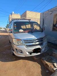 فوتون • ٢٠١١ • رقم احمر