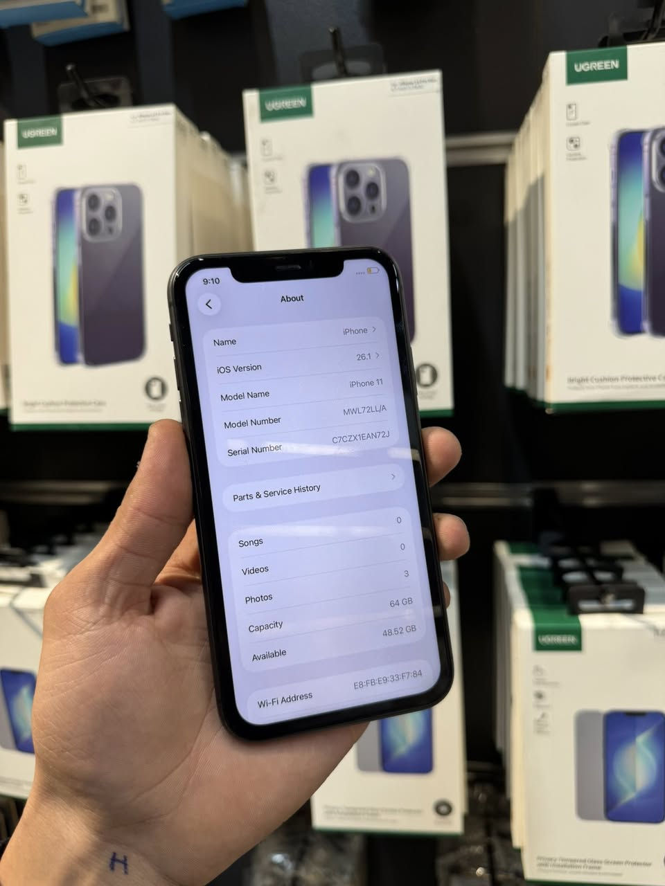 آيفون 11 كامرتين 
الذاكره 64g
بطاريه /75%
الجهاز كله بلادي فيس إيدي شغال 
مستبدل شاشة اصليه 100% 3 خيارات 
باقي الجهاز بشرط ونضيف مكاني اربيل
السعر 155الف للتواصل ***********
