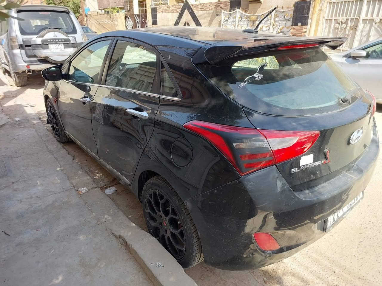 هونداي النترا هاج باك موديل 2016 كير عادي 6نمر  السياره نظيفه وارد امريكي لبل واحد سياره جاهزه بدون اي نقص ضررها الجاملغ الامامي جهه السايق باسمي رقم بغداد دولي رايدها ب86 ورقه مكاني البياع للاستفسار الاتصال على الرقم ***********
