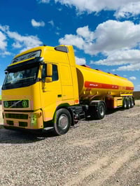 فولفو صهريج • موديل ٢٠٠٣ • محرك ٤٦٠