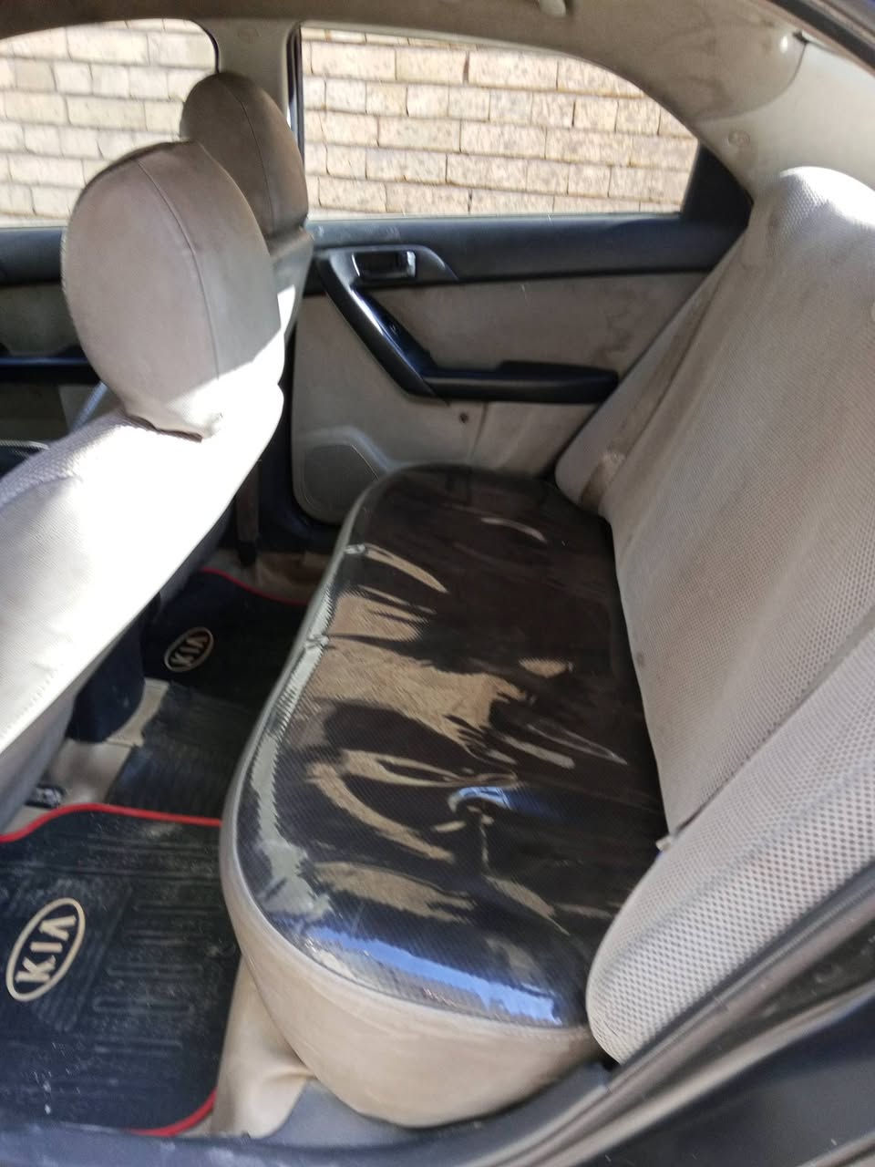 سلام عليكم ورحمة الله 
كيا فورتي 10 أمريكي 
ضربه جملغ وبنيد 
السياره كلها ليبل واحد 
رقم ديالى نكليزي 4ارقام 
كير بي كنترول صفنه فقط ب دي وين ماكن اطلع بيها ميوكفك 
السياره جناهيها اني بس الله شاهد يكولون بيها كصه فخذ لا ماخذ سونر ولا شايفها ابيعلك كدام العين كلب و جيب فيتر وياك وتقتنع ابيعلك بعقد مرور كبل ابصملك ثاني يوم بسمك مصفره هئيه وغرامات 
واذا مراوس عادي الانتره سوناتة خصوصي تكسي عادي 

السعر 75 
خابرني وتدلل *********** واتساب بي
