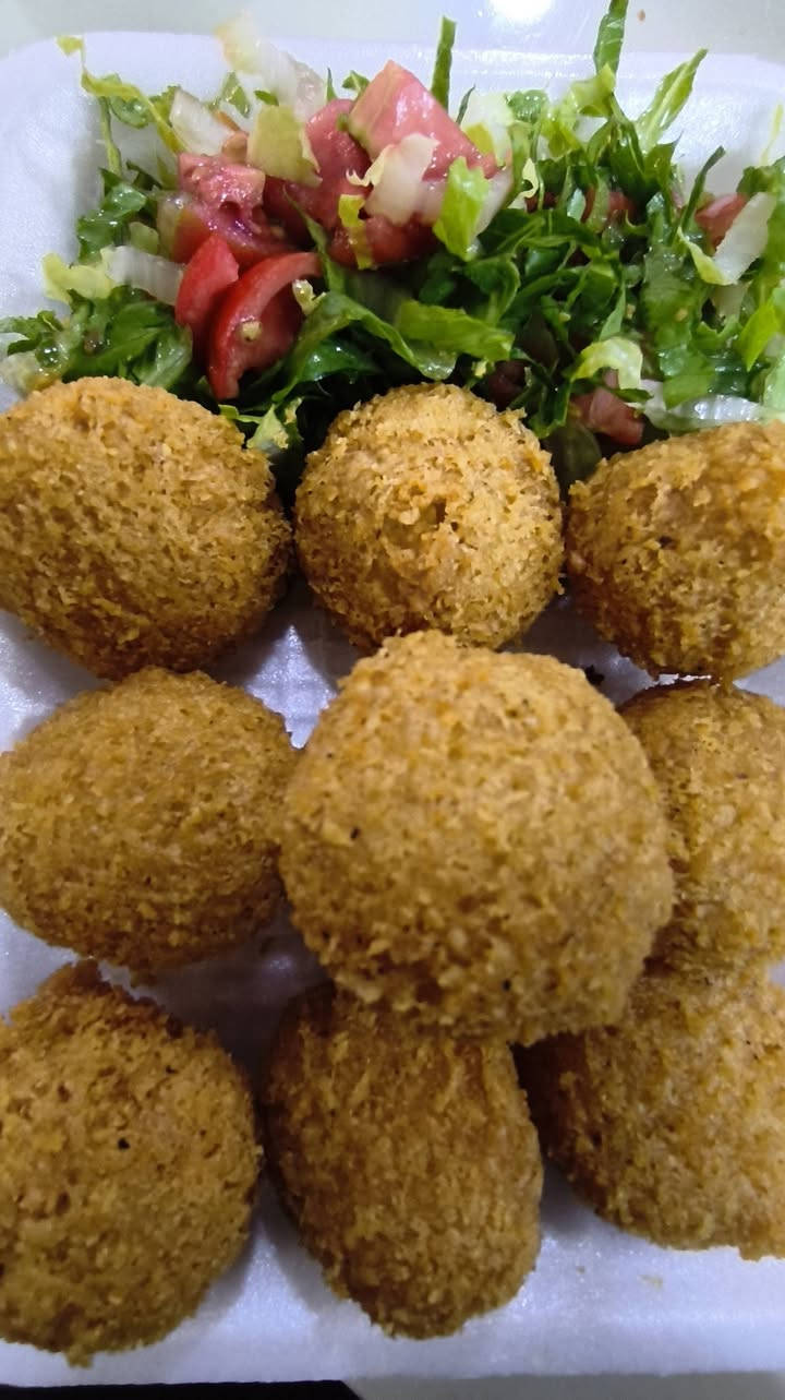 السلام عليكم.بسم الله والحمدلله.كافتريا الزعيم.للآكلات الشعبية .متواجدين يومياً بعد صلاة التراويح .يوجد كافة الأكلات .مخلمة 2000.عروك750.كبة750.بورك 500.ستيك1000 .بركر1000 دجاج.شاورما.1000.صاج دجاج1000.فلافل 500.عجين فلافل.العنوان السكك قرب جامع الشهيد مقابل ثانوية الأوائل الأهلية للبنات .مجاور صيانة ابونصر الدين


**إذا كنت صاحب هذا الإعلان وتريد حذفه لأي سبب، رجاءا أرسل رسالة إلى الدعم الفني**