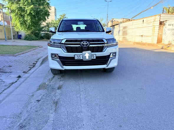 السلام عليكم
لاندكروز 2021 بحريني اصلي مكفولة كفالة عامه ماشية 93 الف فول 1/1
مواصفاتها
8 ايرباكات 
كشن 3 حركات
3شاشات 
كشنات جلد
رقم بغداد دولي 
تحويل ثاني يوم
السعر 580$ وبيها مجال بسيط للاستفسار الاتصال
***********
