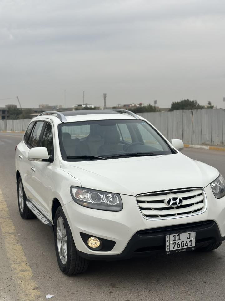 السلام عليكم
سنتافيا 2011 خليجي شركة العامه
بصمه
جلد
كشن كهرباء
تبريد بيانو
7 راكب
3 قطع تبريد
يدات نيكل
ويلكب
محرك v6  دوش
وبعد بيها موصفات
بيها بارد بلبنيد وشوي بلجاملغ
وصبغ دعاميه فقط
السونار بلمنشور
ماشيه 140KM
السعر 158 وبيها مجال بسيط حك الجيه
مكاني بغداد 
***********
