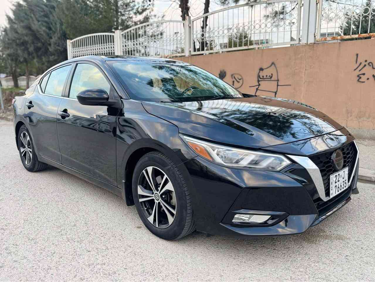 نيسان سينترا 2021 مواسەفات SV 
بەسمه و شغال ، تەبريت مەركەزی ، ویل کرۆم
رادار وخەتی جاده , پێش و پشت و ئاوێنە رادار 
برێك ئۆتۆ  ,تەحديد سورعه ، سوکان تەقەل
کامێرا و شاشە گەورە ، دەرگا بەسمە یە
39000 مایل رۆیشتوە 

رەقەم و سەنەوی نوێیە تا  2028 نوێیە

تەنها بۆنیتی سبوغە
لەگەل دوو پەلە ساردی زۆر بچوك
گێر و مەکینە و تحویل بە شەرتە

رەقەم تەلەفۆن
0750 447 4937 شقلاوة, أربيل
