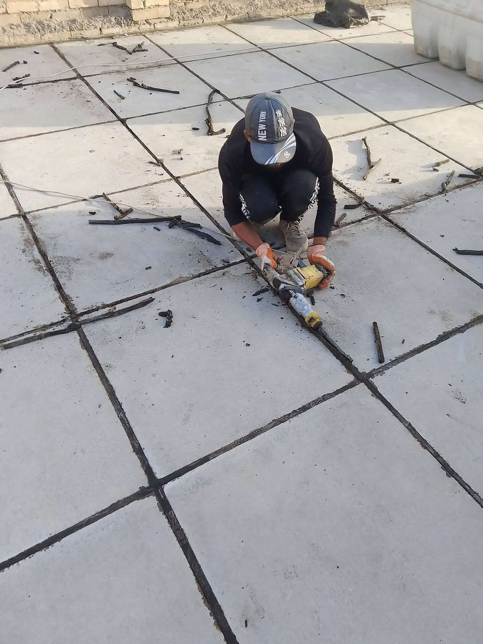 عمل الاسطح ماستك زفت ***********
