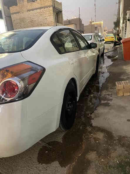 نيسان التيما 
للبيع
موديل 2009
وارد امريكي 
ضربتها جاملغ 
خلف السايق
مصبوغة عام 
بسبب الجراد 
وصورها القديمة
     موجودة 
رقم بغداد الدولي
سيارة جاهزة 
كنترول بيه مشكله ابيع كير كايم 
السعر70 وبيها مجال
غير متواجد على الفيس
*********** للاتصال
