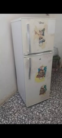 ثلاجة • ١٠ قدم • نظافة ٩٩٪