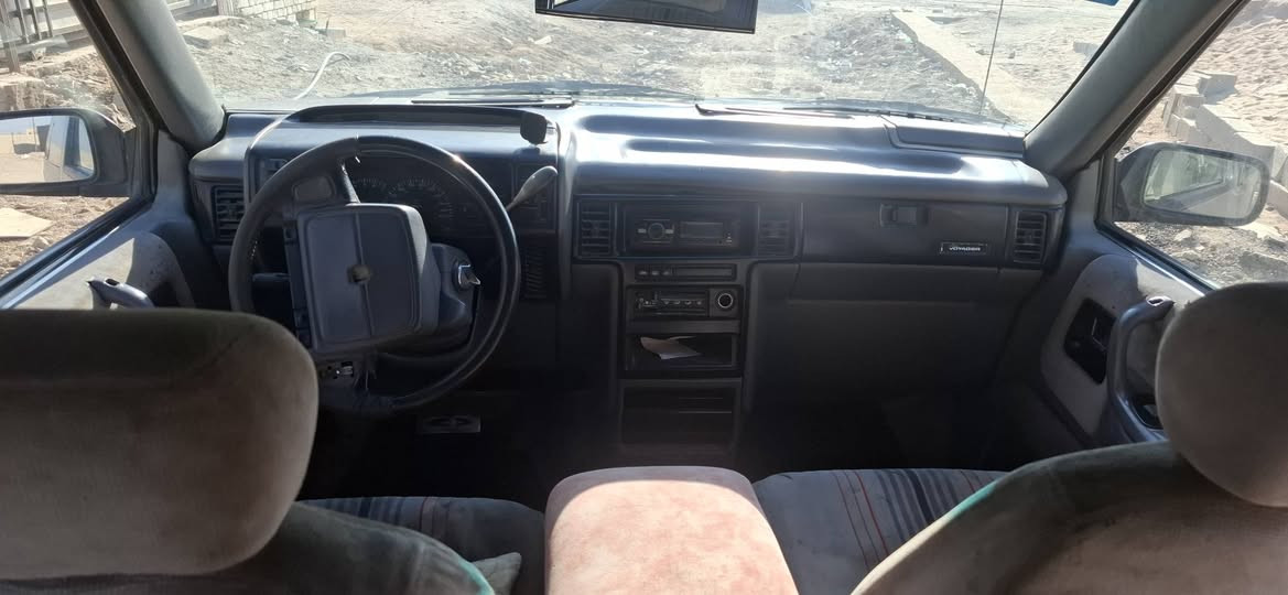 دوج ٩٢ رقم بغداد انكليزي بأسمي مكينه ٣٣٠٠ اصعد دهن ع البلك كهربائيات شغاله كلها حداديه نص عمر الدرايمات جدد شادهن السياره بدون صبغ صبغ البلاد 
العنوان ناصريه  خاص ماأجاوب أستفسار ع الرقم 
السعر.   32$ وبي مجال كلش قليل 
***********
