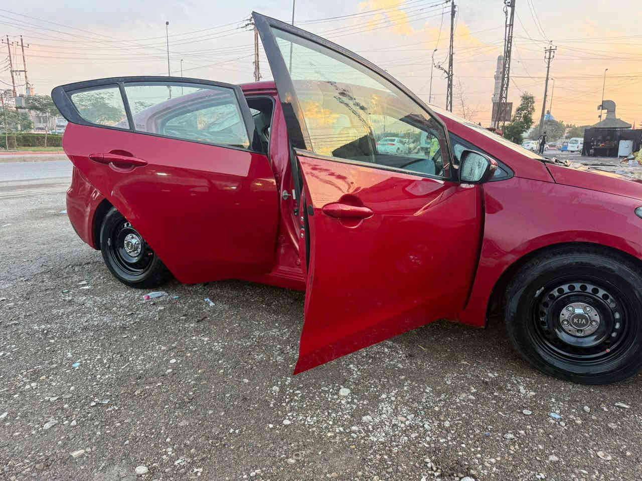 للبيع كيا فورتي 2016 السعر 110
رقم بغداد دولي تحويل مباشر بأسمي وهزة جديدة 

صور الحادث + السونار موضح بالمنشور 

كير مكينة كفالة

مواصفات LX

سيارة جاهزة مالت بيت مناقصها شي

السعر 110 وبيها مجال 

مكان السيارة بغداد الطوبجي 

للتواصل

***********
