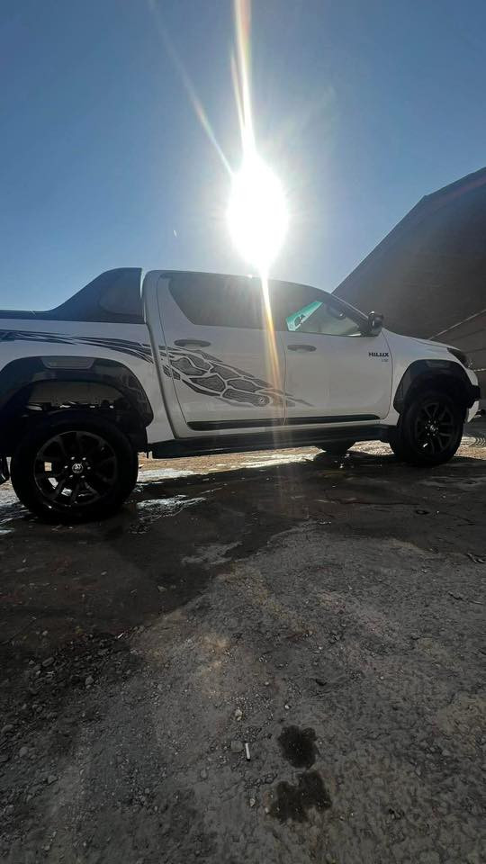 سلام عليكم   البيع بيكم افنجر موديل 21 رقم اربيل كفاله عامه.  بيها 4 صابع بارد بلبنيد فقط عنوان واسط الصويره ***********
