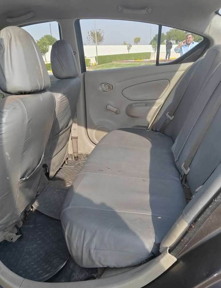 نيسان سني 
موديل 2018 
سيركا بينج بارجه ي هيه له كه ل جه مبه كي خه فيفي. بشتي كير مه كينه ته بريد هه موو شته كي به شهرت به ناوكردن به شهرت سعري 84 و توزه ك معامه له 
زماره ي موبايل : *********** أربيل, العراق
