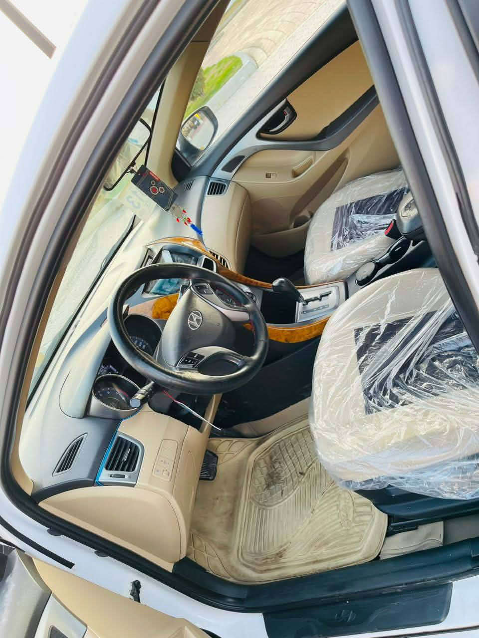 السلام عليكم…..
للبيع بسعر 119$نقد..اعتذر عن الاقساط والوعده
هونداي النترا 2013 خليجي 
محرك 4سلندر 1800بدون عيب
كير  اوتوماتيك بدون عيب 

مواصفاتها معروفه….
داخل لونين صحراوي المرغوب
صاج بلادي اصفر
تحكم ستيرن فوول
كروس سرعه 
شاشه ايباد وكامره
تبريد بيانو شاشه
بلوجكترات 
يدات نيكل
ويل كب بلادي وتخم تاير 

سياره جاهزه من كلشي ربع دينار متحتاج 
مسويلها ادامه كامله …
محرك/كير/صدر/كهربائيات/دواخل كلها توب

🔺السياره بدون صبغ بدون حادث فقط بارد مكانين بدون تبديل بدون شخوط شرط الفحص وسونار 
سونار مع الصور
رقم 22 اربيل انكليزي الجديد /سنويه جديده/تحويل ثاني يوم
السعر 119$..مكان السياره تكريت 
للاستفسار رقمي….
***********
***********
