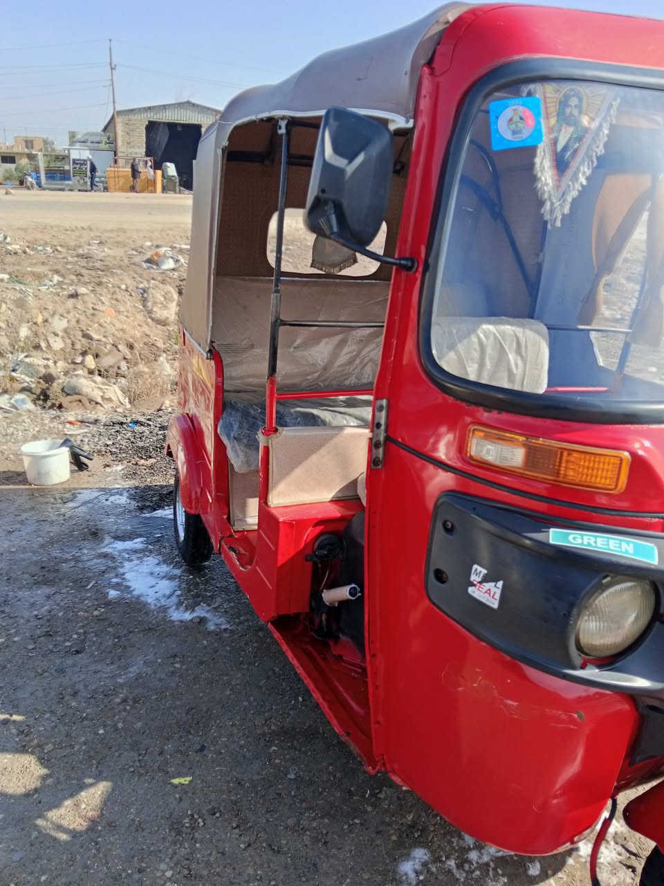 سلام عليكم تكتك للبيع موديل 2018 مرقم تكتك نضيفه 
تخم تاير مكينه ناعمه معمره للجمالي تكتك كلشي مانقصه كبل للشارع مكاني سوك شيوخ الفضليه سعر 4ونص وبيه مجال  الستفسار
 ***********
