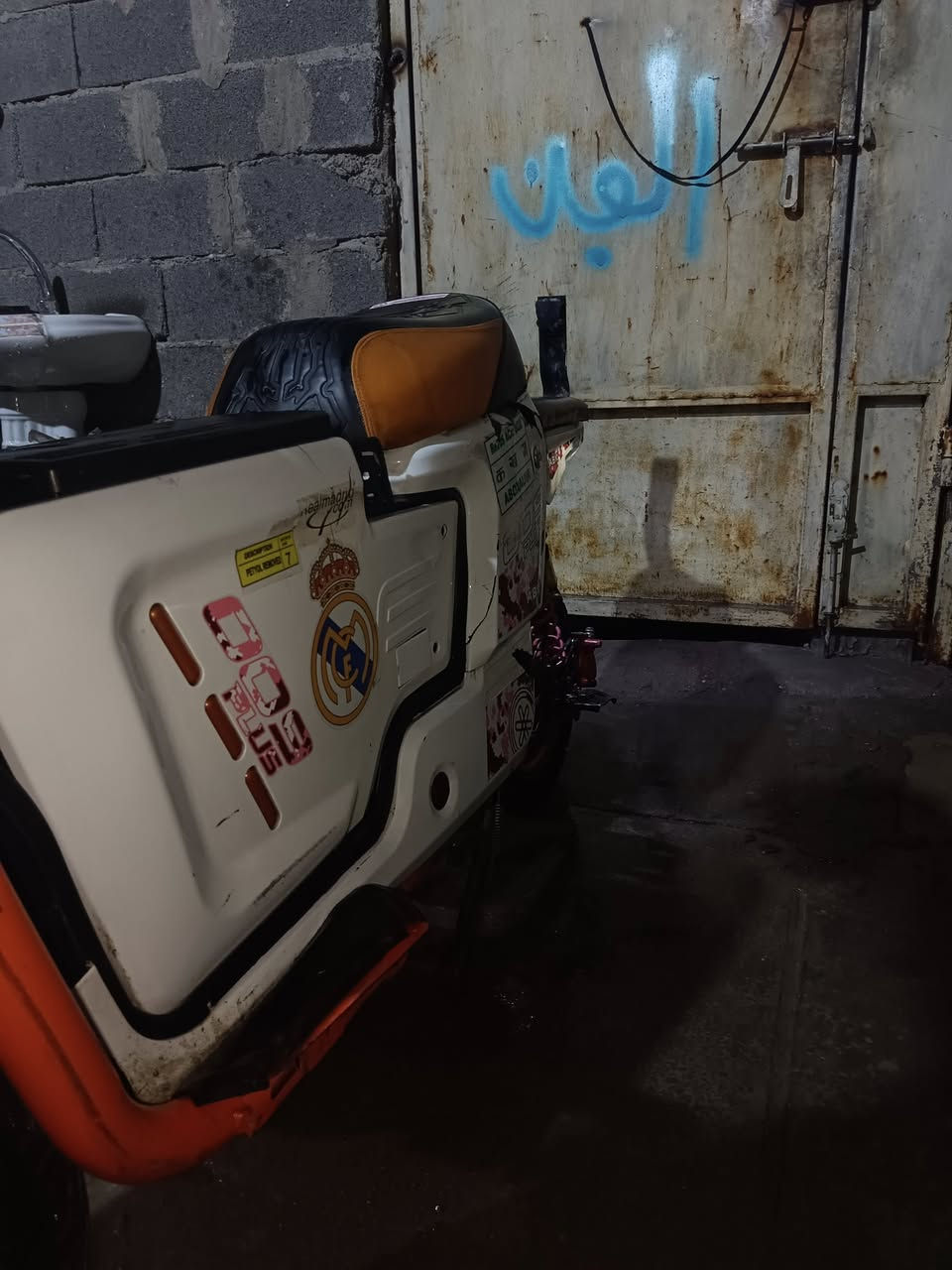 دراجه R900 l
وسعر 250
وبيها مجال 
***********
