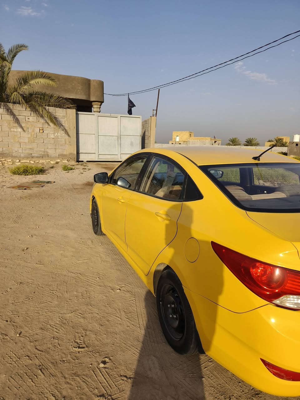اكسنت موديل ١٧ سياره شبه مكفوله مداور ثاني يوم  مشروع وطني مكينته ١٤٠٠ تبريد شغال
مكان وركاء 
سعر ٧٩ وبيه مجال ‏
‪***********‬‏
