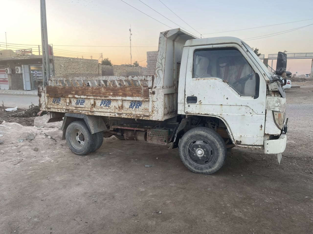 كنتر فتون للبيع مكينه استاركس مفتوح سياره شغاله وتمشي كامله سنويه باسمي صالحه29  السعر 50 وبيها مجال 
***********
