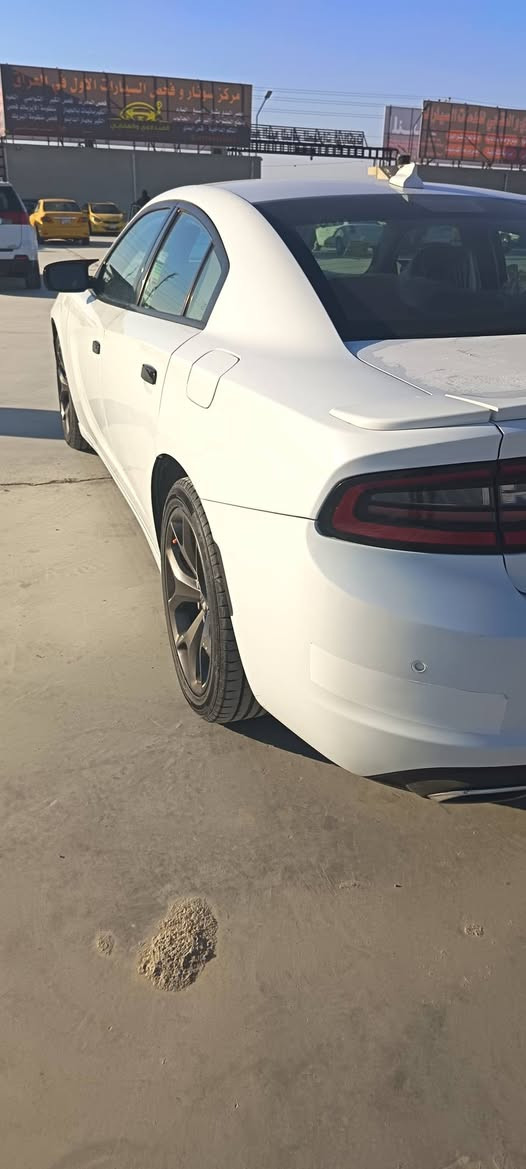 جارجر 2017 اصل رالي رقم بغدادانكليزي جديده هزه جديده
 السياره كلش نضيفة وأحلى من الصور الموجودة وجاهزه للأخير ماشيه 130الف
مواصفات  رالي  فول عدا الفتحه 
حادث امريكا فقط  السونار موجود بالمنشور

🔷 مكينة 3600🚀 
🔷 تشغيل عن بعد 
🔷 كش كهربائي 
🔷 گير طيارة 8 نمر
🔷 فتح ابواب بصمه + صندوق بصمة 
🔷 شاشه  لمس+حساس خلفي 
🔷 تحكمات استيرن جهتين + شفتات
🔷 تو ويل 
🔷 ويل حجم ٢٠
السعر 185
***********/////***********
