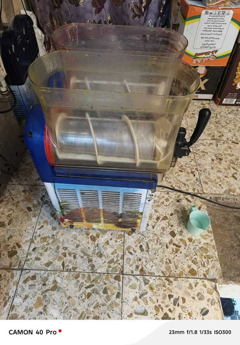 سلام عليكم مكاين ازبري ٣
شغالات على فحص سعر وحدة ٧٠٠
مكان بغداد شعلة 
رقم ***********
