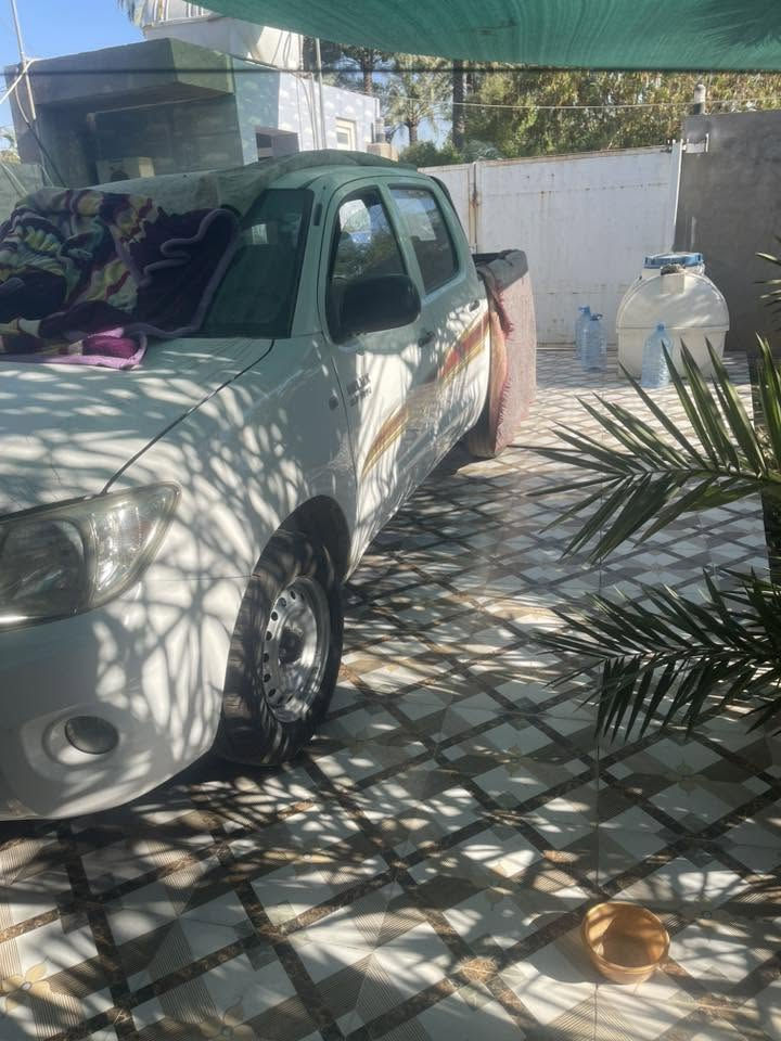 السلام عليكم بيكم هيلوكس موديل ٢٠١٠ فلاحي فلاحي رقم وسنوية جدد باسمي   لحد سنة ٢٠٣٠ سيارة جديدة تخم تاير كير و محرك مامفتوح سونار داخل المنشور السعر ١٥٥وبي مجال
***********

