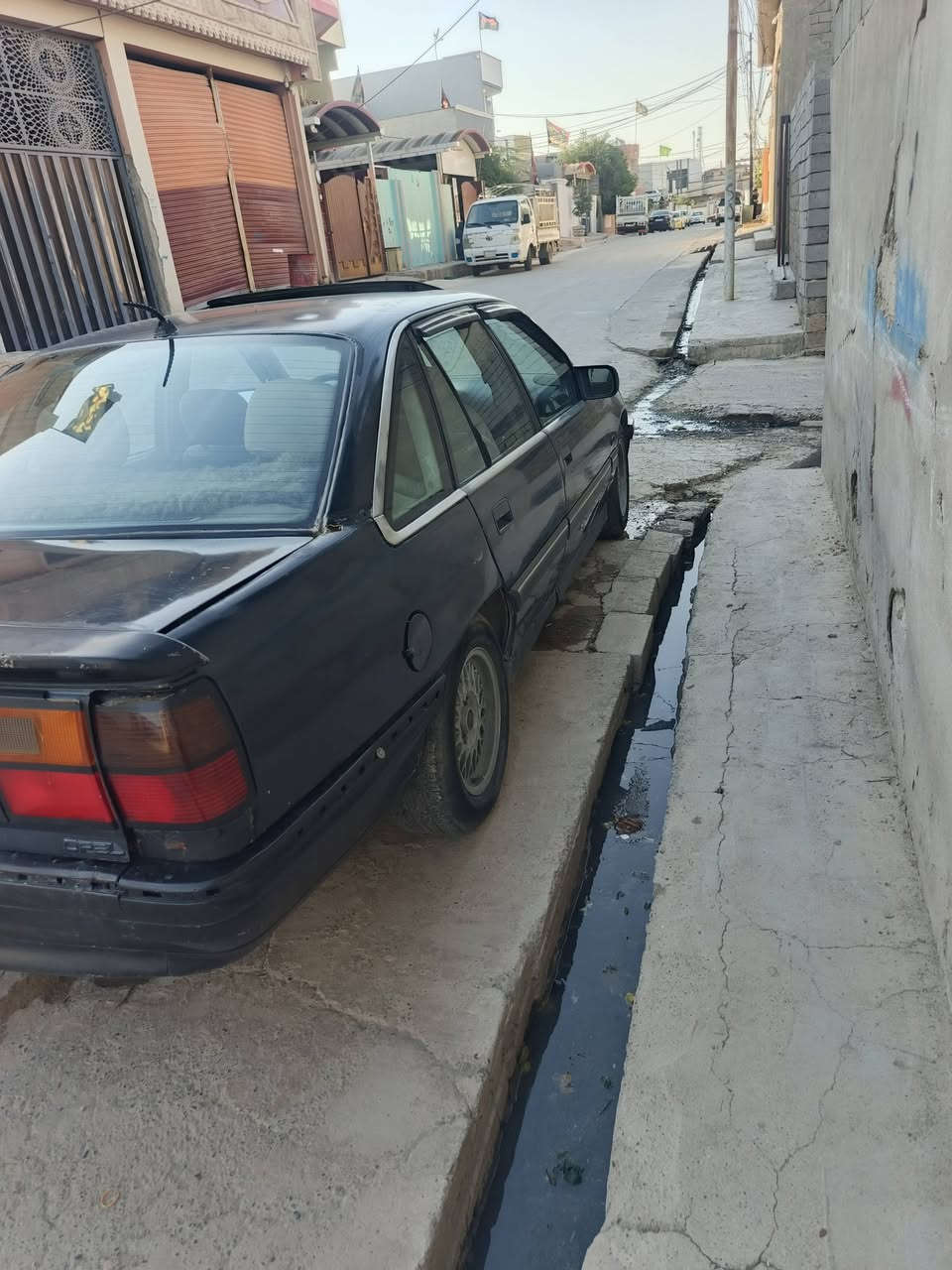 سلام عليكم سيناتور للبيع حجم المحرك 24 سياره جاهزه شرط التحويل السعر 23 او بيها مجال التواصل مع صاحب السياره ***********
